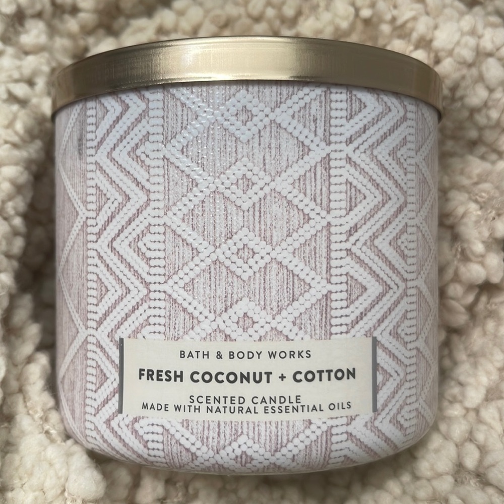 NEW Fresh Coconut and Cotton Bath & Body Works 3-Wick Candle